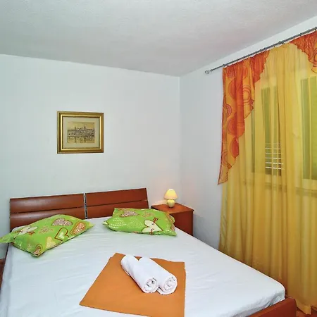 Apartman With Sea View 05 Trogir