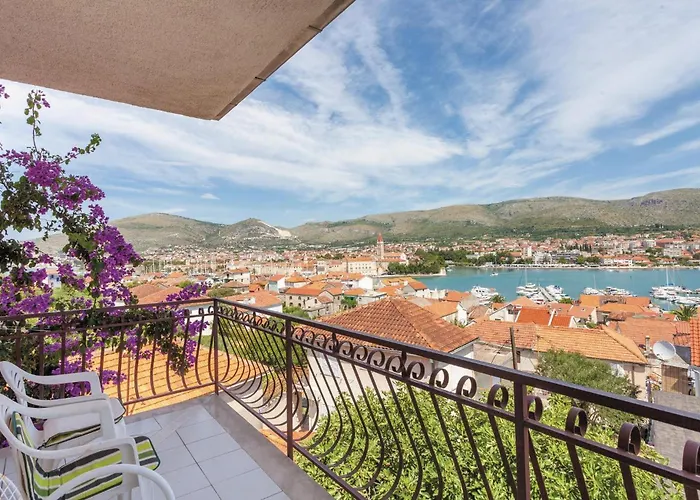 Appartement With Sea View 05 Trogir