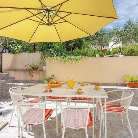 Appartement With Sea View 05 Trogir